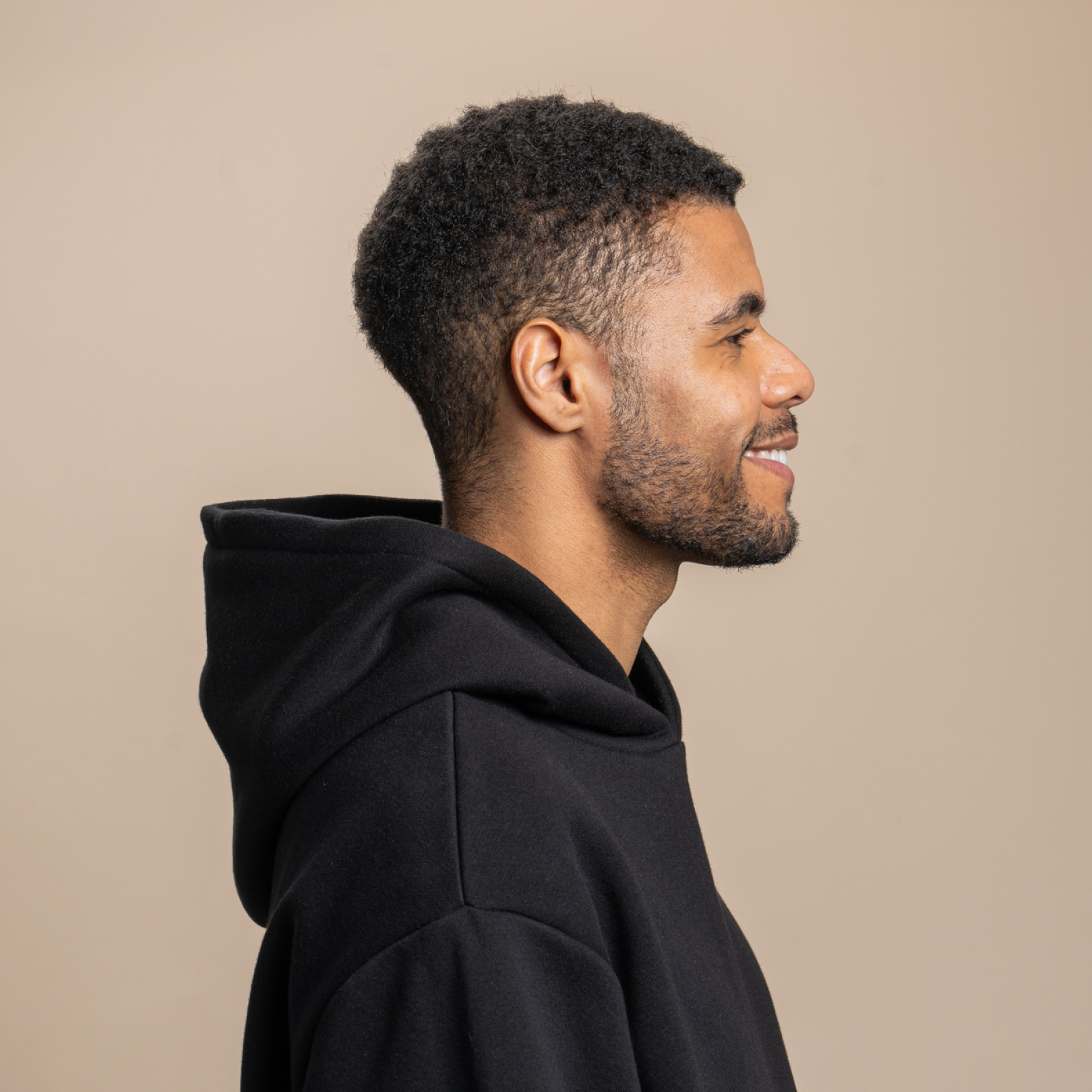Trtl Men's Travel Hoodie